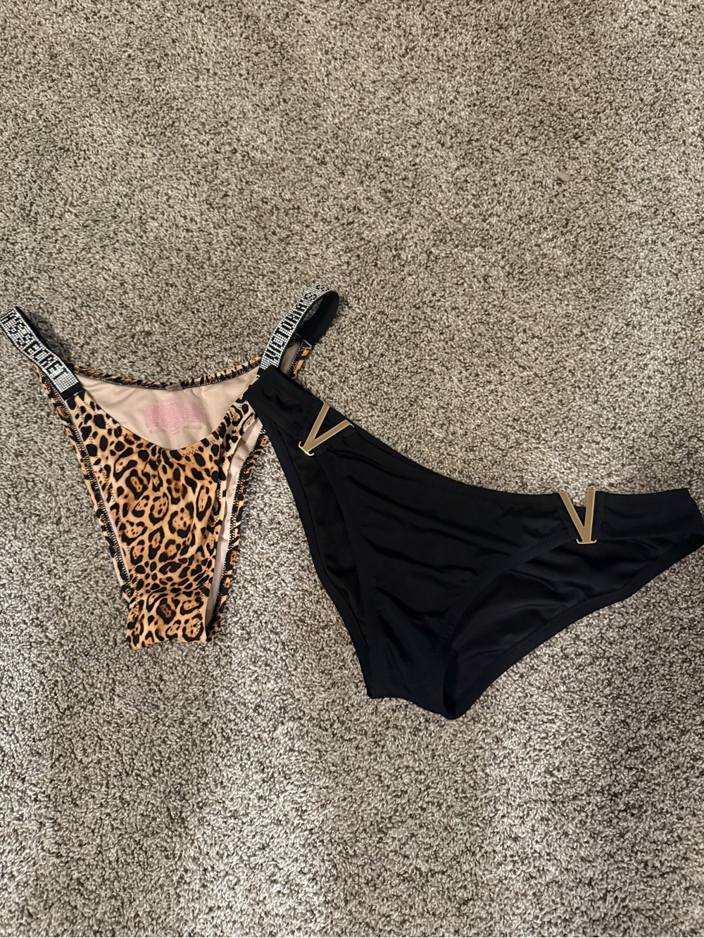 Victoria’s Secret 2 pair bikini bottoms
